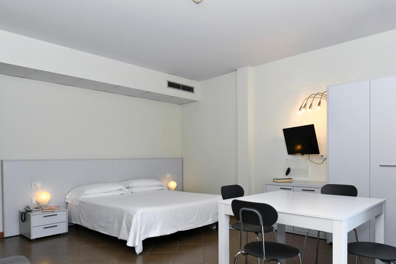 Hotel Eden Lido di Jesolo Exteriör bild